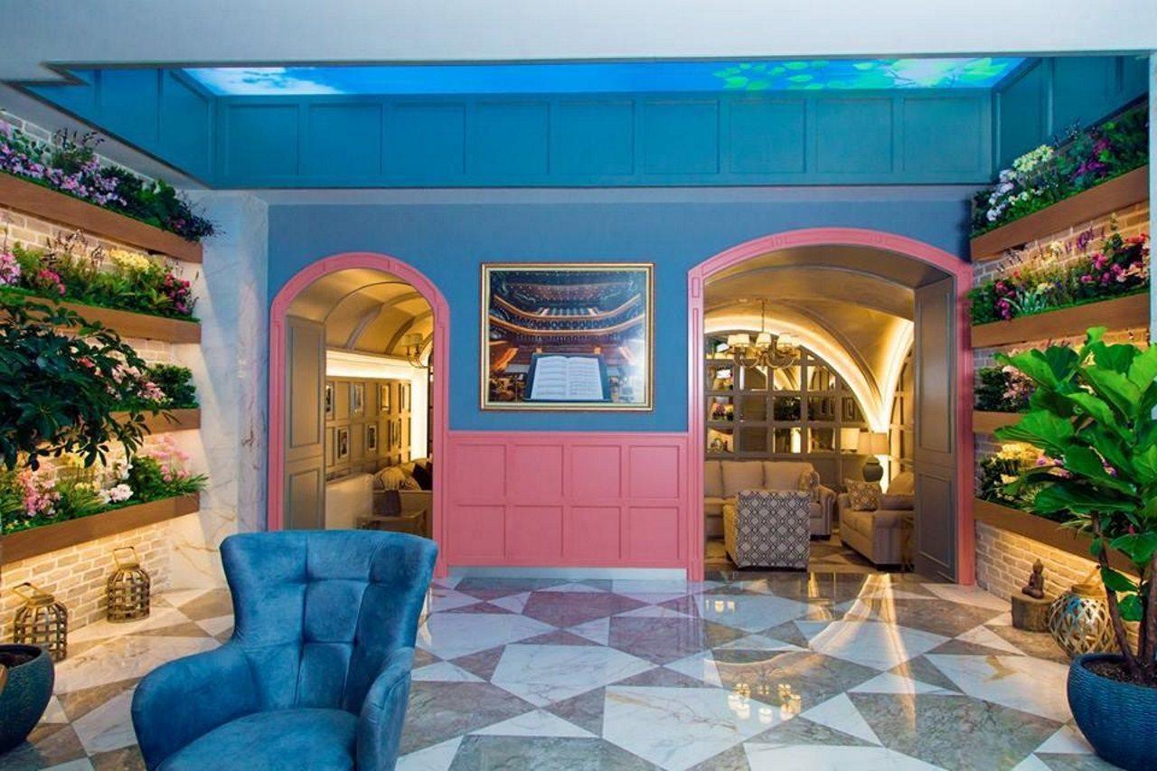 Theatrum Hotel Μπακού Εξωτερικό φωτογραφία The lobby of the hotel