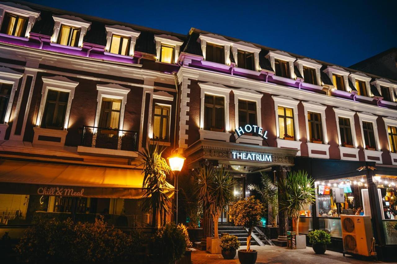 Theatrum Hotel Μπακού Εξωτερικό φωτογραφία